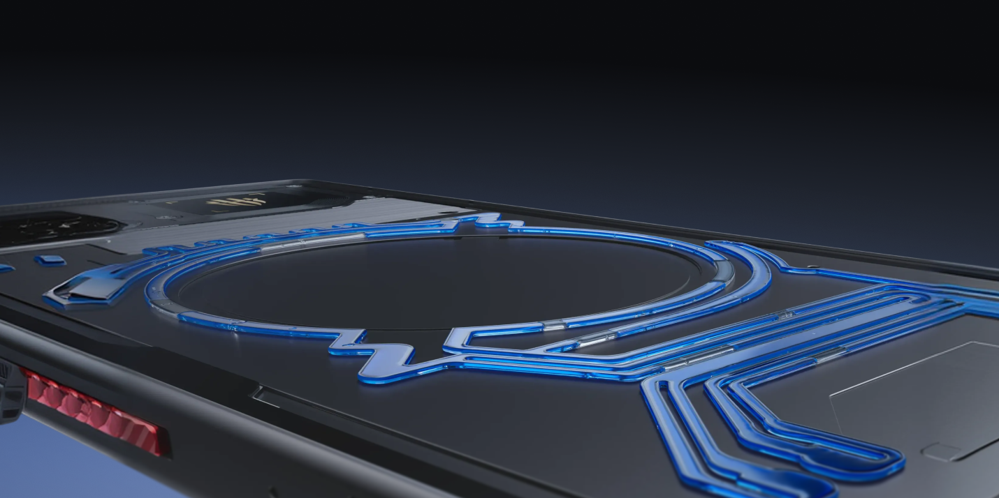Active vs. Passive Cooling: Why a Built-in Fan is a Cheat Code for Stable FPS