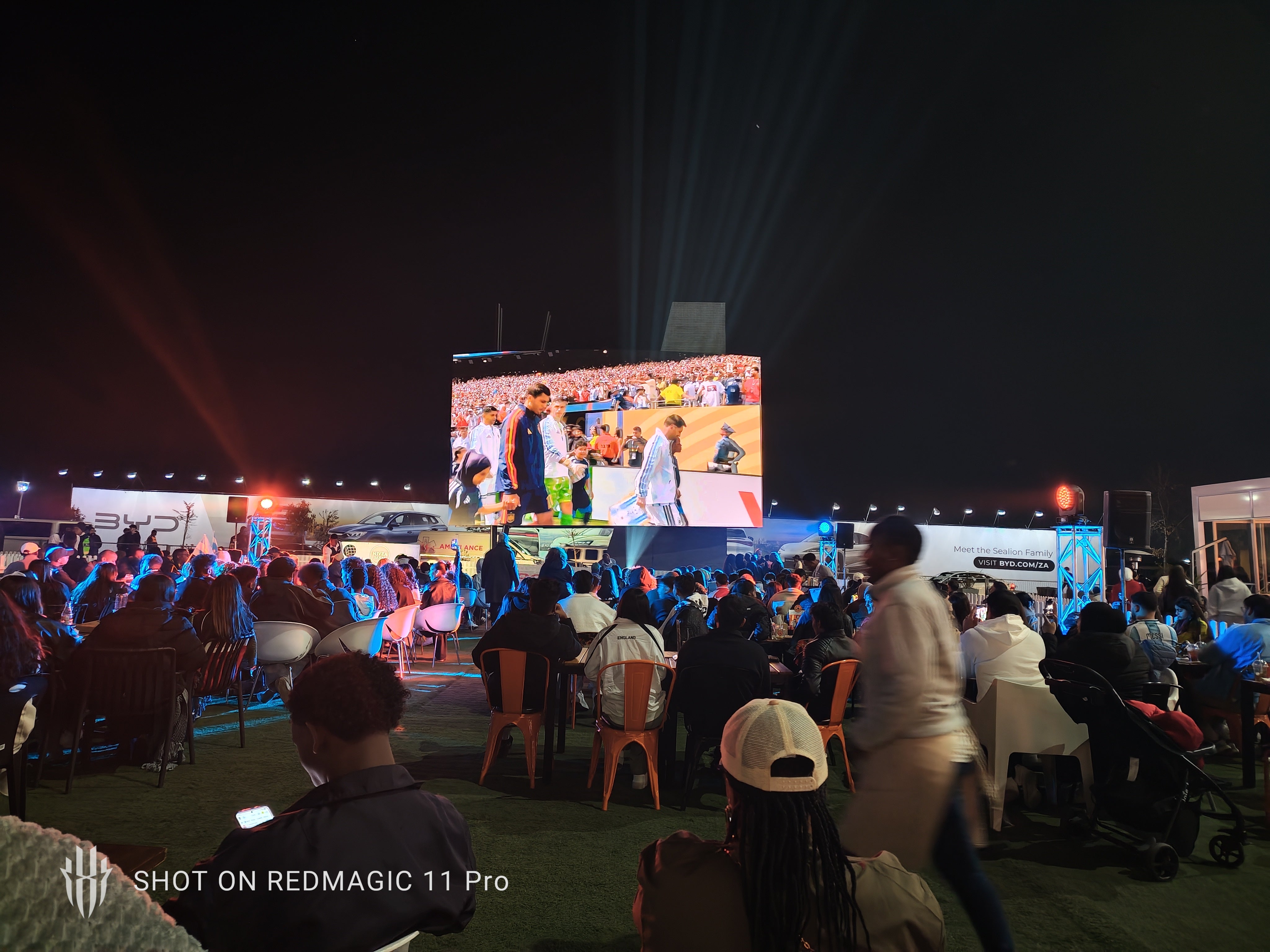 A World Cup Match Day Through the Lens of REDMAGIC Fans Location: Johannesburg, South Africa  Theme: Football • Food • Community • Culture